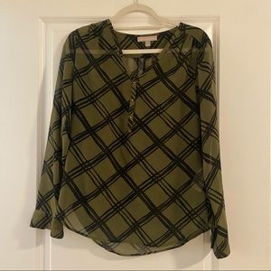 Banana Republic Y-Neck Olive Green Pullover Blouse